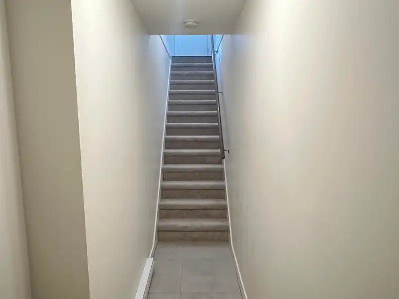28 32633 SIMON AVENUE - photo 3 of 17