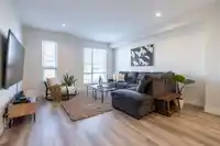 33 5515 199A STREET - thumbnail 1