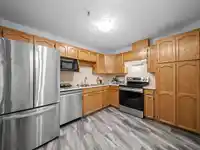 205 5710 201 STREET - thumbnail 9