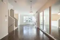 91 5551 ADMIRAL WAY - thumbnail 8