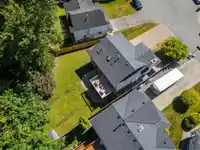 21489 90 AVENUE - thumbnail 2