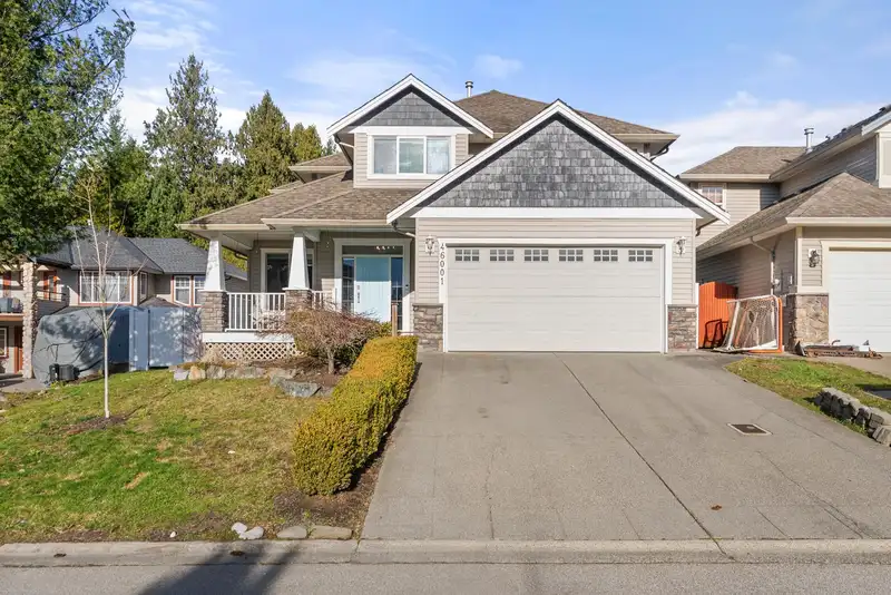 46001 BRIDLE RIDGE CRESCENT - photo 1 of 39
