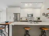 1681 KITCHENER STREET - thumbnail 9