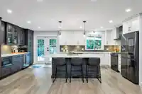 5517 245A STREET - thumbnail 3