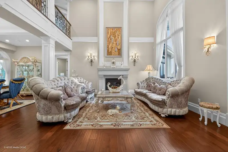 16166 30B AVENUE - photo 4 of 40