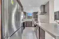 905 555 13TH STREET - thumbnail 8