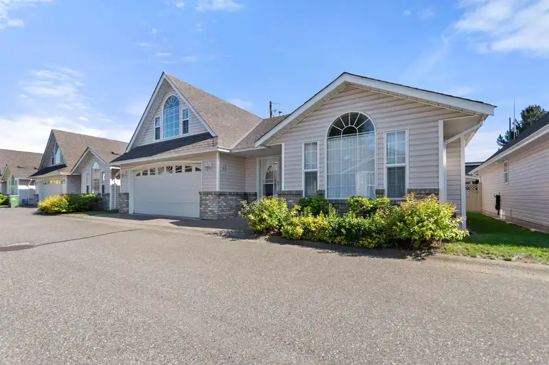 11 6336 TYSON ROAD - photo 1 of 39