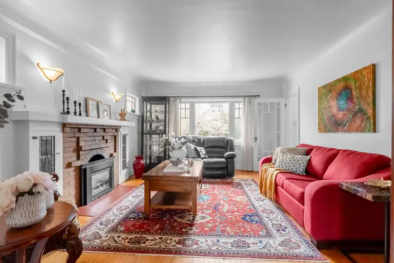 4405 W 9TH AVENUE - photo 2 of 23