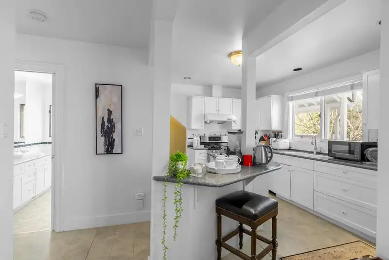 4405 W 9TH AVENUE - photo 4 of 23