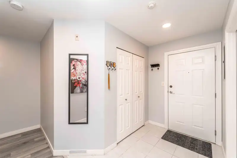 102 33675 MARSHALL ROAD - photo 4 of 39