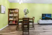50 9800 ODLIN ROAD - thumbnail 4