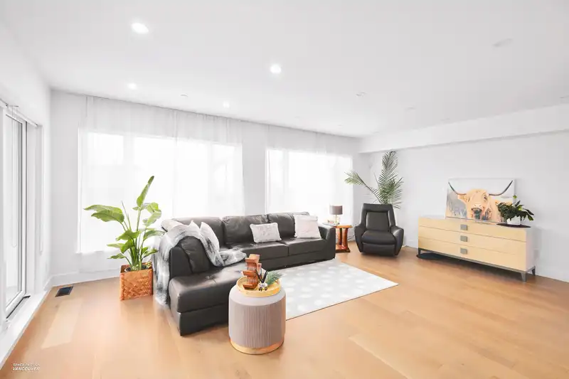 23962 120B AVENUE - photo 4 of 40