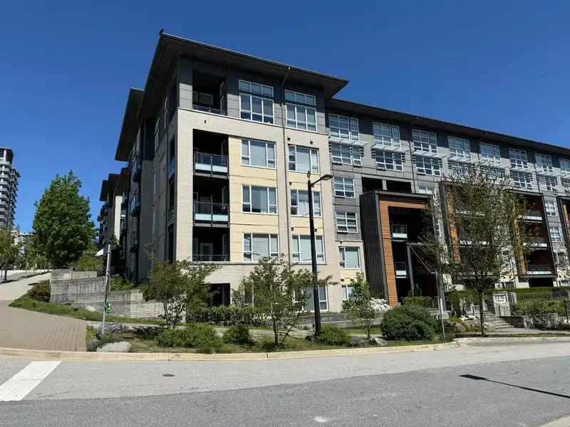 518 9877 UNIVERSITY CRESCENT - photo 1 of 16