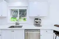 1 252 W 13TH STREET - thumbnail 9
