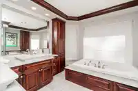 188 WYNDHAM CRESCENT - thumbnail 21
