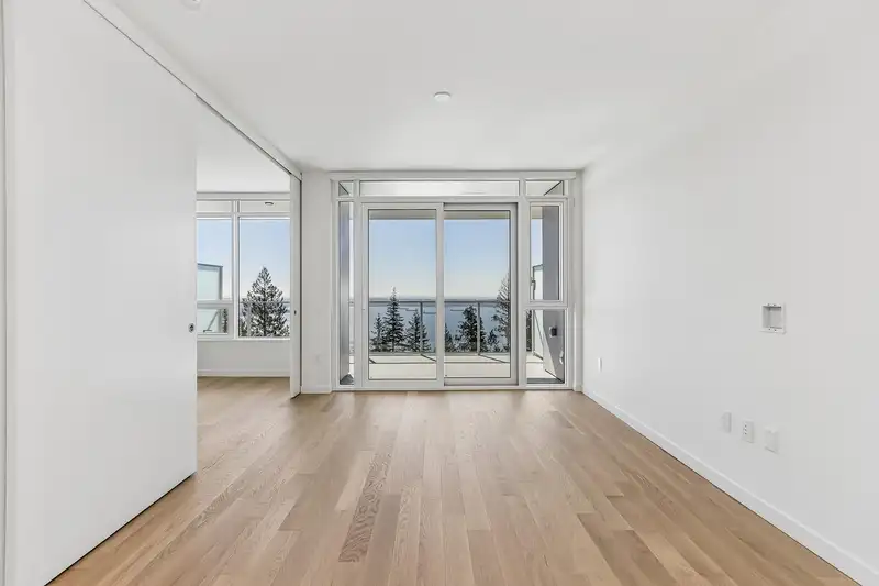 609 3963 UPLANDS WAY - photo 2 of 37