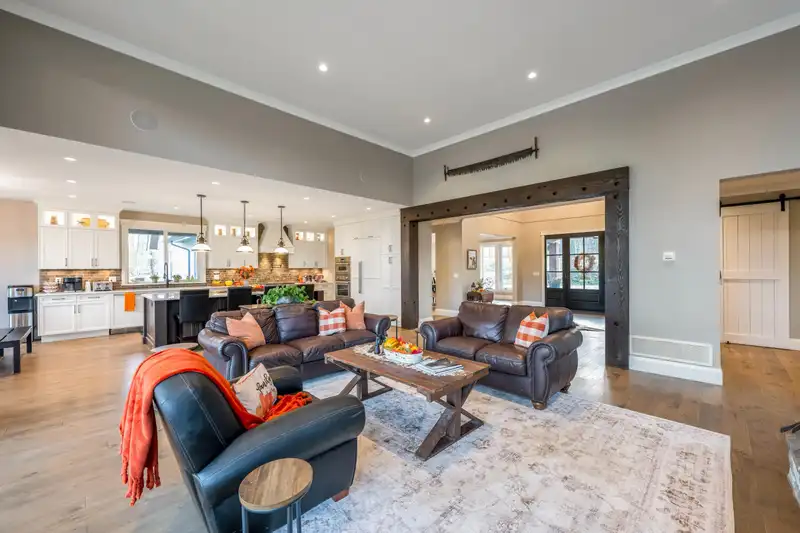 22801 8 AVENUE - photo 4 of 40