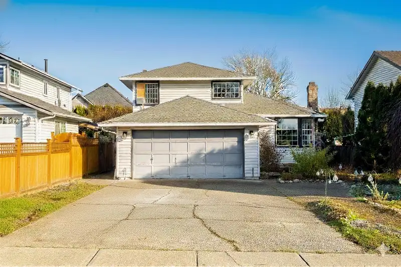 6548 WILLOUGHBY WAY - photo 1 of 28
