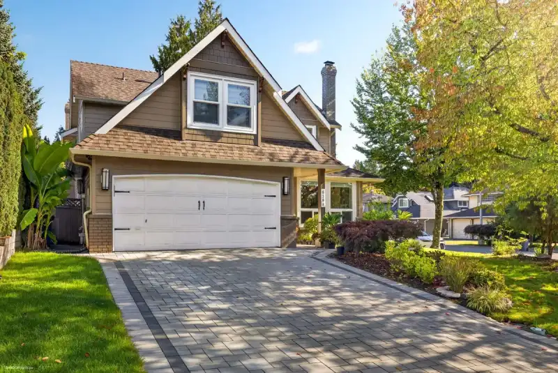 6308 122A STREET - photo 1 of 40
