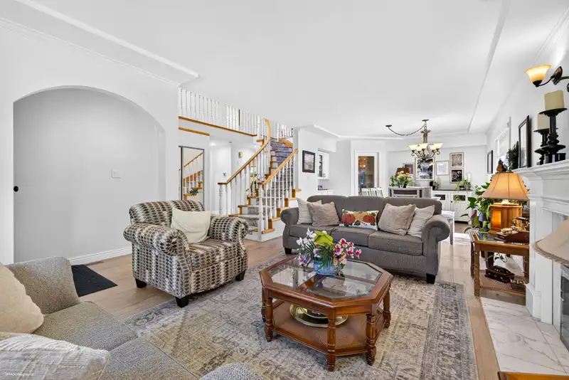 6308 122A STREET - photo 3 of 40
