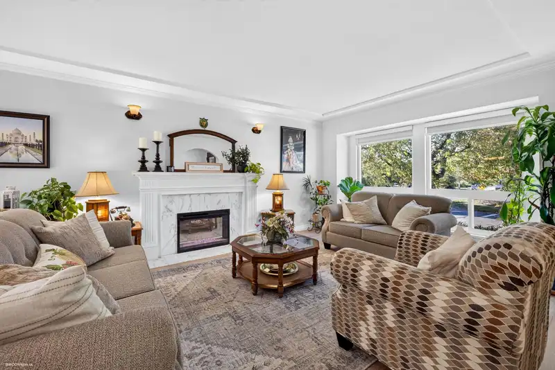 6308 122A STREET - photo 4 of 40