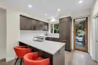 6098 OAK STREET - thumbnail 16