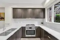6098 OAK STREET - thumbnail 19