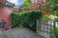 6098 OAK STREET - thumbnail 5