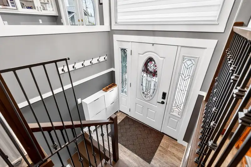 5879 184B STREET - photo 3 of 38