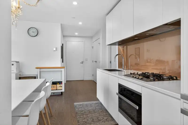 2809 1480 HOWE STREET - photo 3 of 37