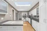 8 2206 FOLKESTONE WAY - thumbnail 9