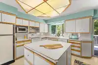 905 EDEN CRESCENT - thumbnail 13