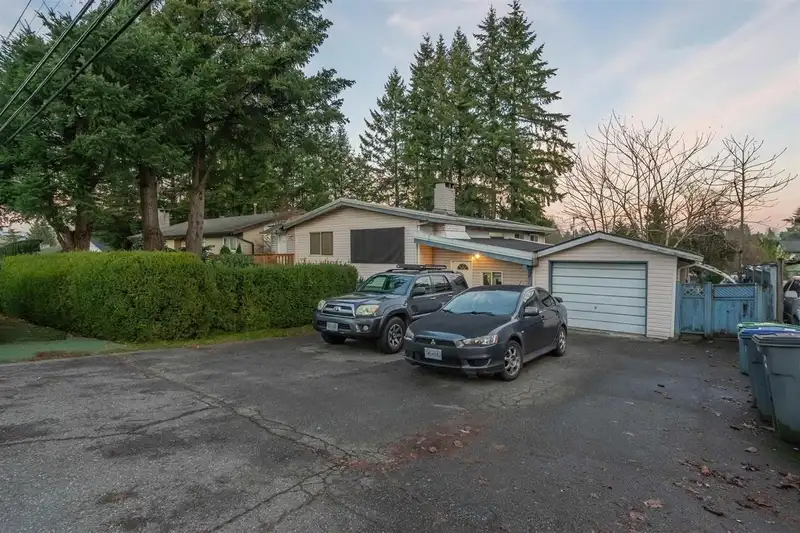 11084 148 STREET - photo 1 of 10