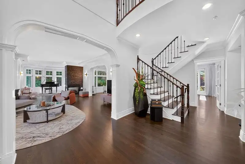 1568 W 32ND AVENUE - photo 3 of 26