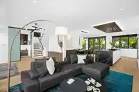 4328 LOCARNO CRESCENT - thumbnail 8