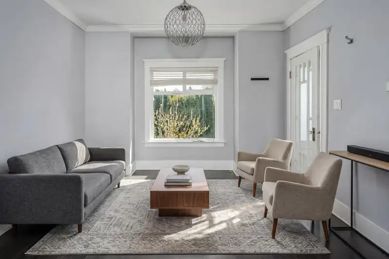 6085 QUEBEC STREET - photo 4 of 40