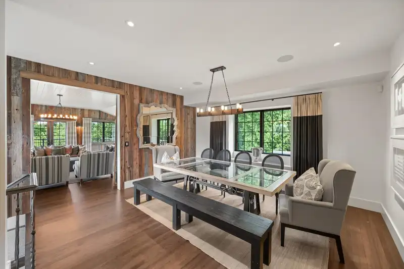 25125 72 AVENUE - photo 4 of 40