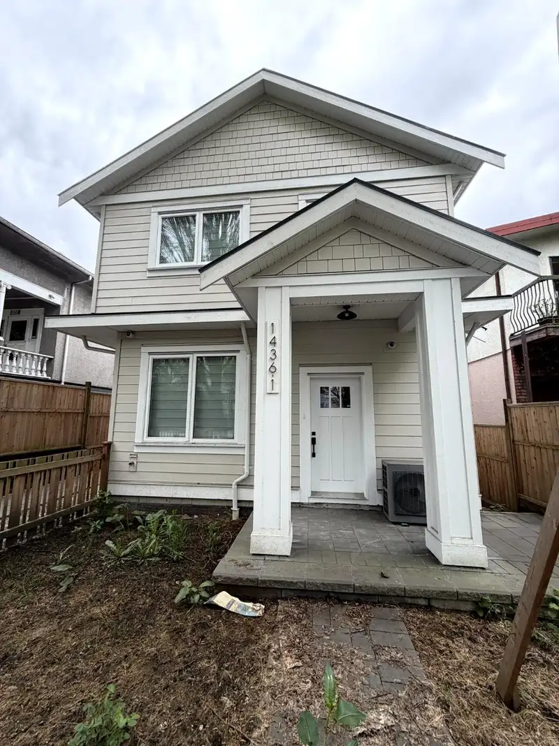 1 1436 E 1ST AVENUE - photo 2 of 26