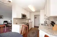 503 1730 DUCHESS AVENUE - thumbnail 20