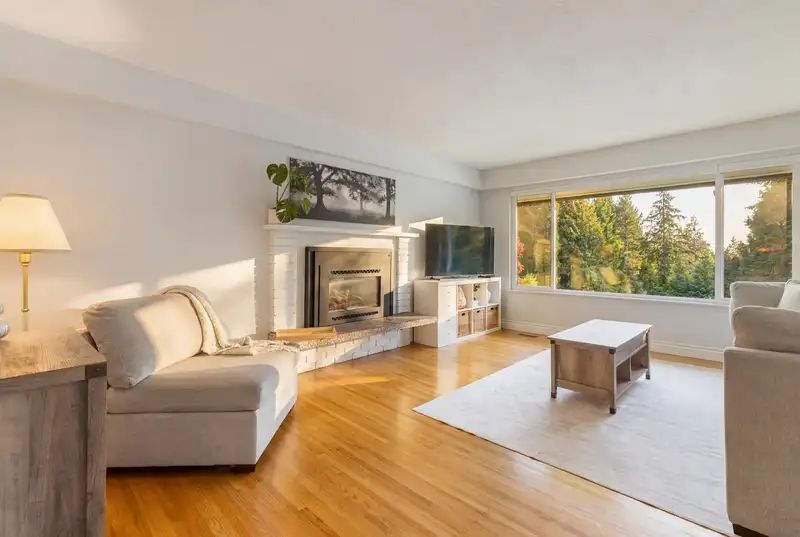 1438 MCNAIR DRIVE - photo 2 of 34