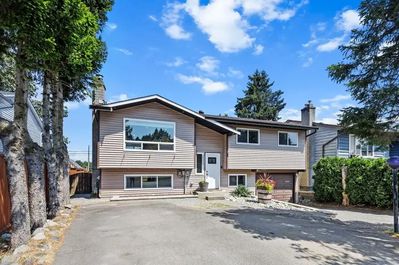 26457 30A AVENUE - photo 1 of 38