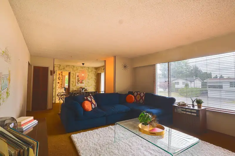 32678 BEVAN AVENUE - photo 4 of 23