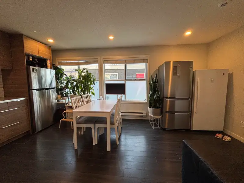 1588 E 41ST AVENUE - photo 4 of 24