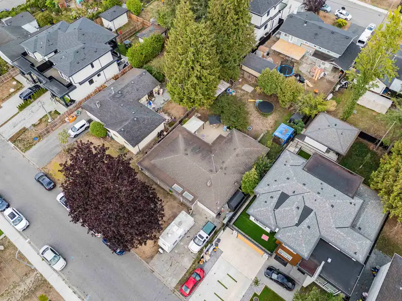 7920 110 STREET - photo 2 of 34