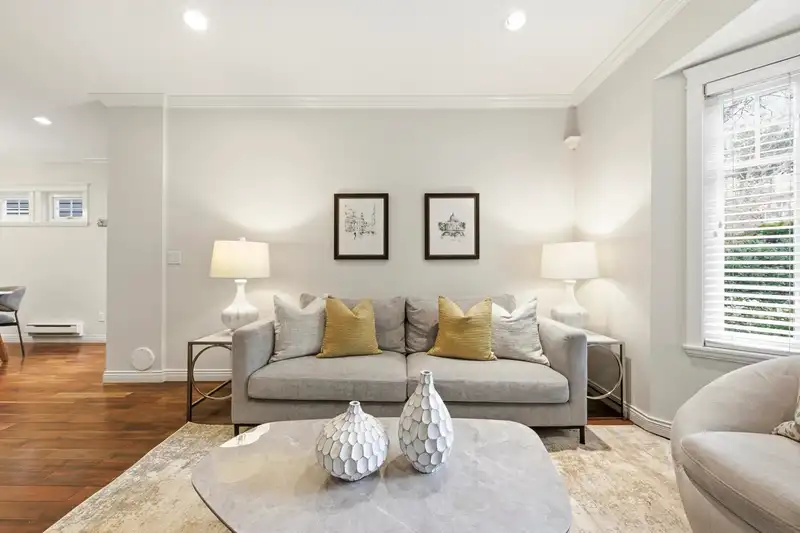 1737 FRANCES STREET - photo 2 of 40