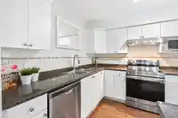 212 1567 GRANT AVENUE - thumbnail 15