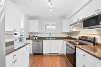 212 1567 GRANT AVENUE - thumbnail 17