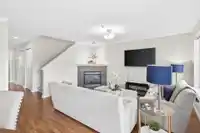 212 1567 GRANT AVENUE - thumbnail 5