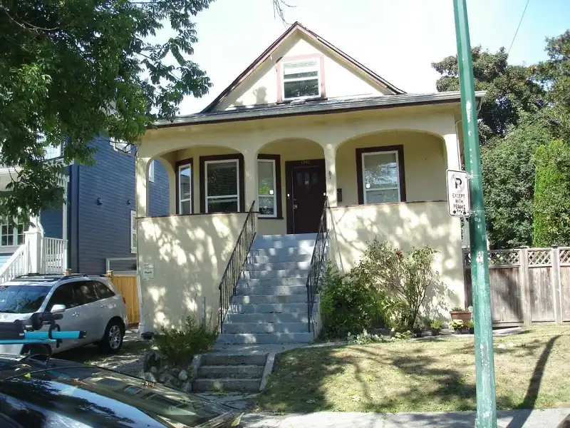 1745 GRAVELEY STREET - photo 1 of 40