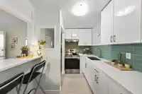 102 8040 COLONIAL DRIVE - thumbnail 5